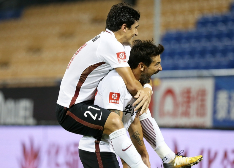 中超当年多疯狂？年薪3千万是底薪，说出来嫌丢人，难怪撑不下去