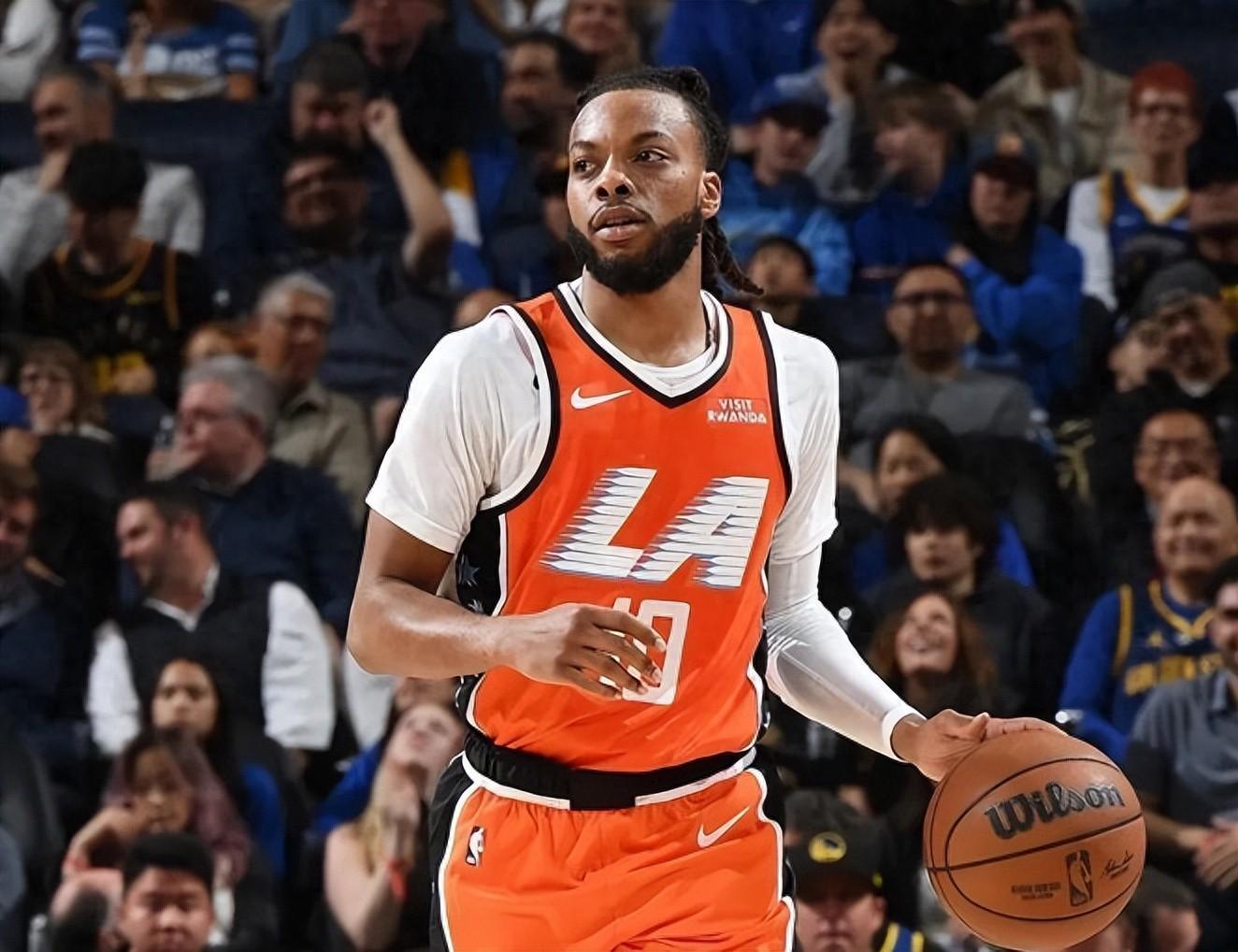 开云体育官网-加兰快船首秀，仅获12分，他是打开快船死局的钥匙吗？