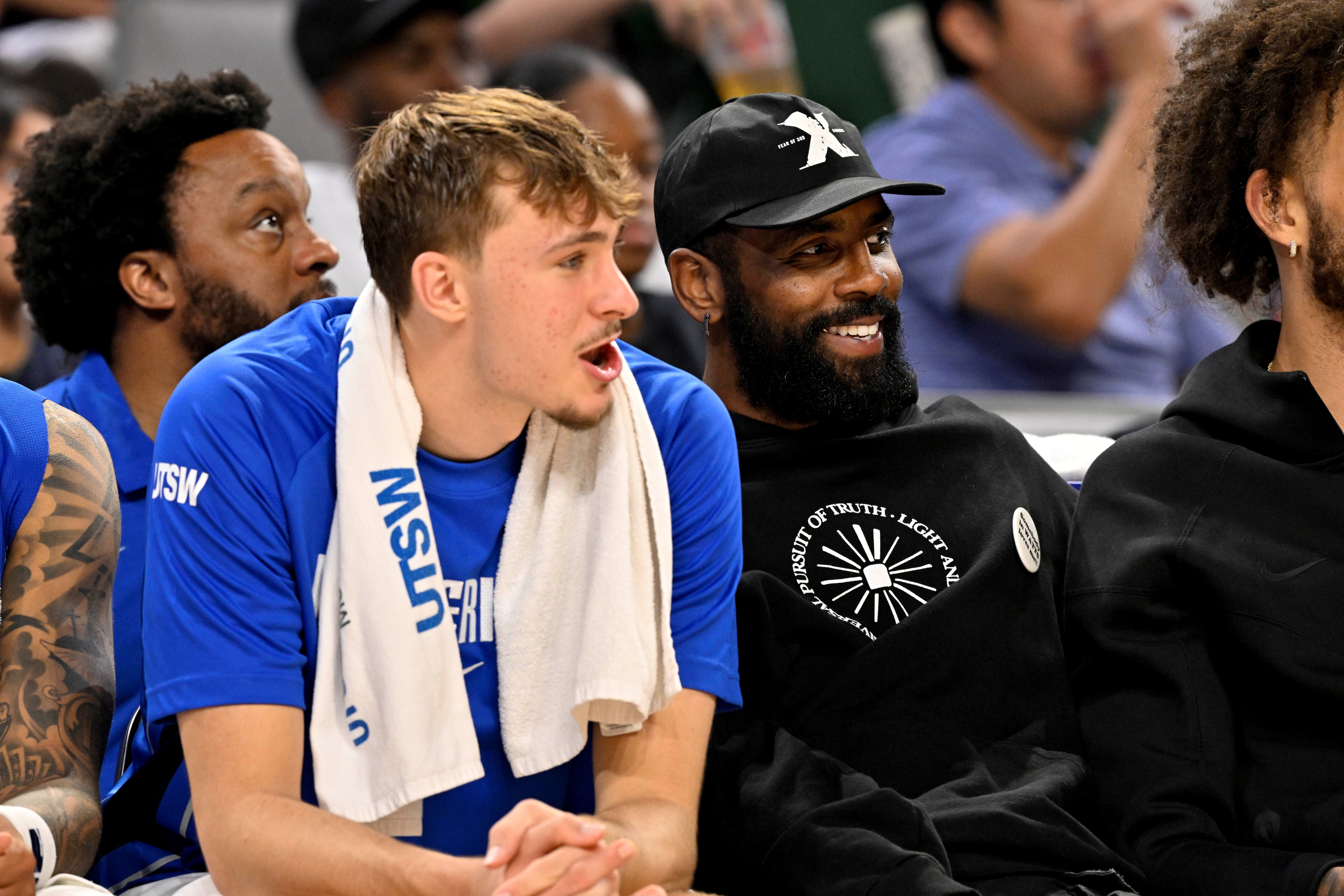 开云体育下载-美记畅想独行侠再中状元首发：欧文 弗拉格 迪班萨 莱夫利 马绍尔